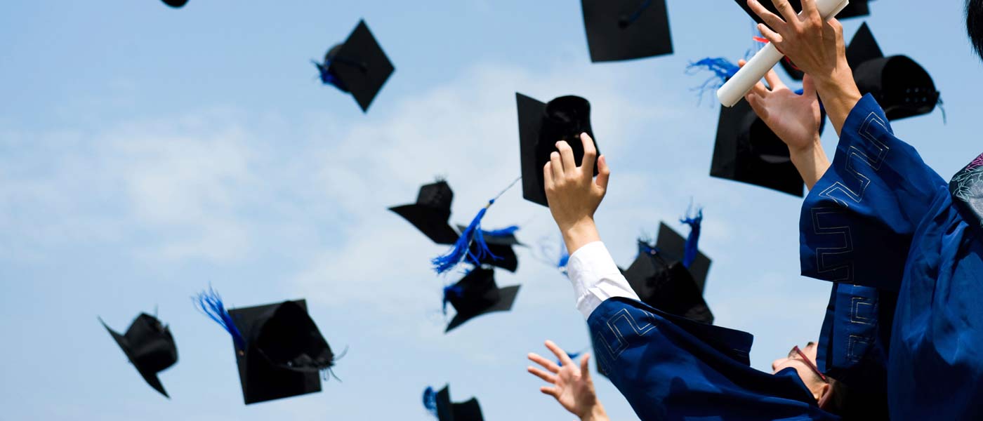 برای شرکت در کنکور دی باید فارغ التحصیل باشیم؟